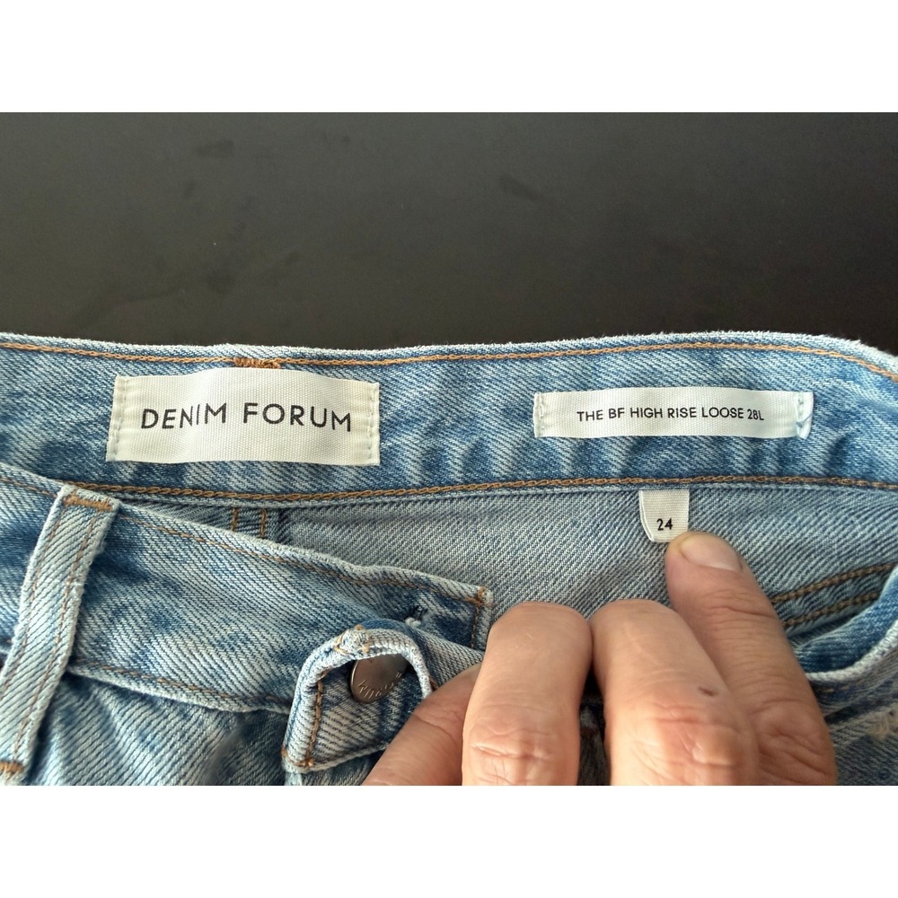 Denim Forum The BF High Rise Loose Distressed Jeans Light Wash Blue 27X28 - Picture 8 of 15